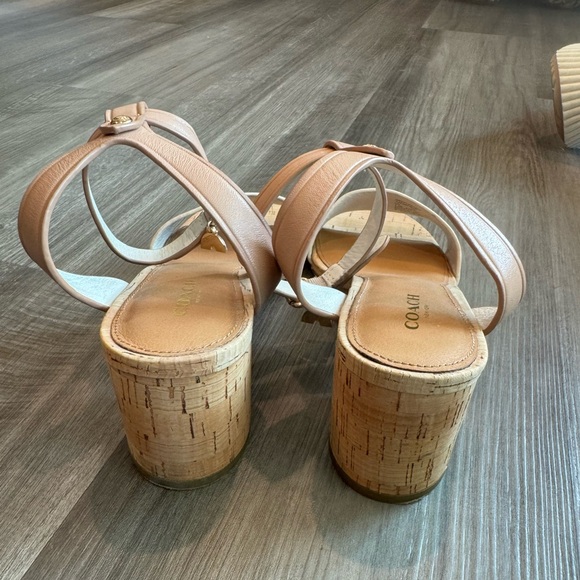 ❤️ELEGANT Coach Heels with Rainbow Charm on Strap - Picture 4 of 10
